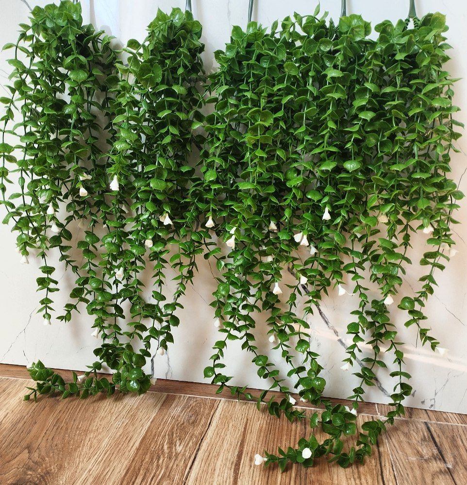 آویز شمشاد 15 شاخه گلدار سفید